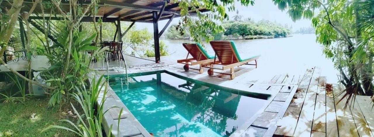 Nature Cabanas & Floating Restaurant Galle Exterior photo